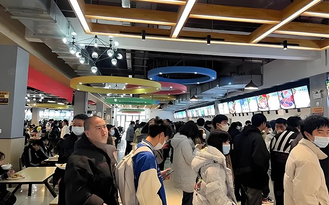 單位學(xué)校企業(yè)園區(qū)食堂就餐現(xiàn)場(chǎng)圖片